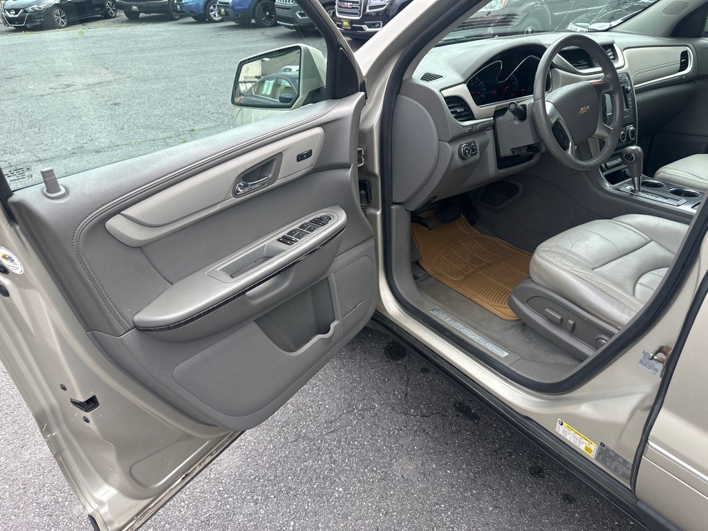 2013 Chevrolet Traverse Image 17