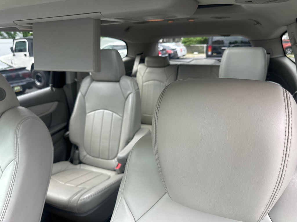 2013 Chevrolet Traverse Image 18