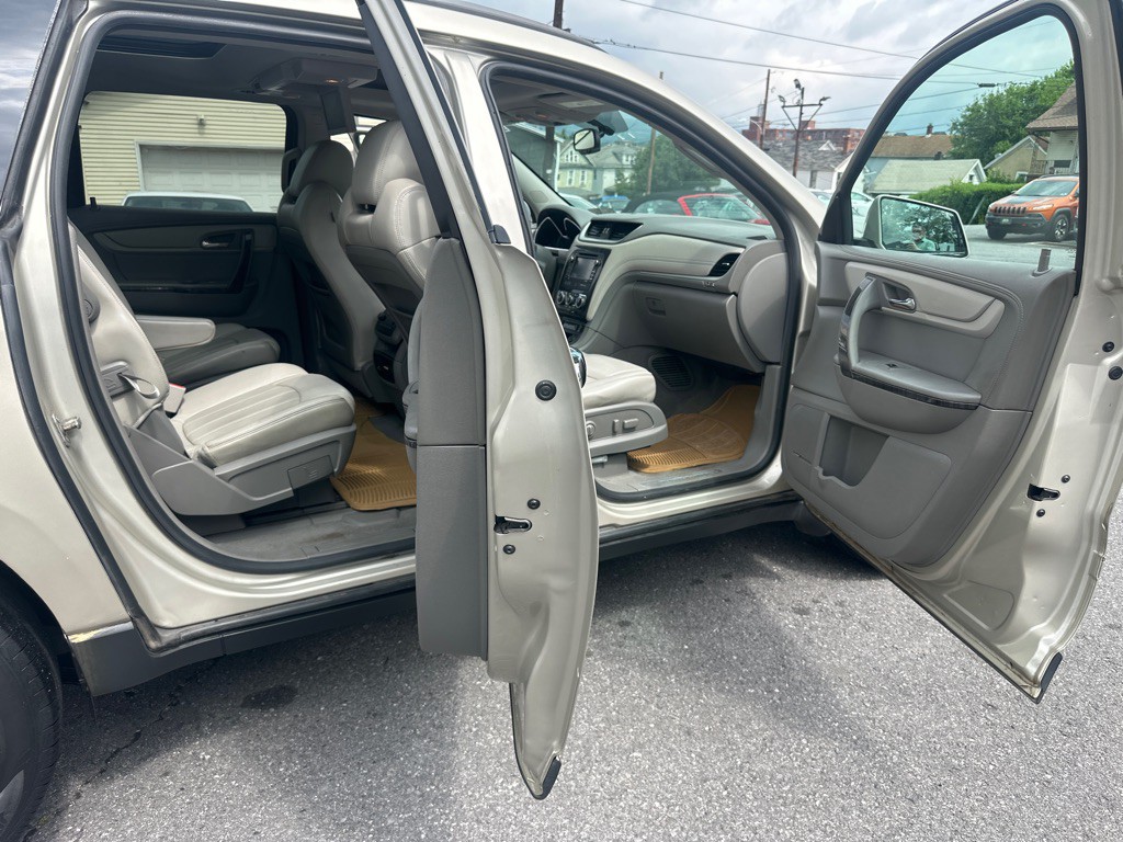 2013 Chevrolet Traverse Image 21