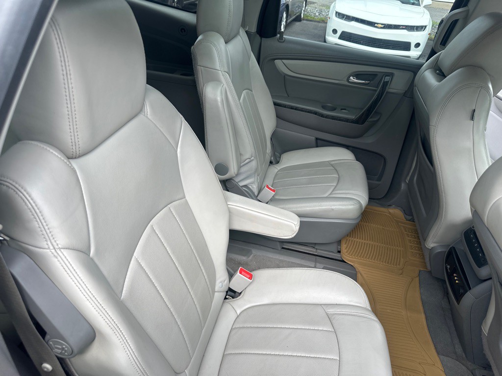 2013 Chevrolet Traverse Image 28