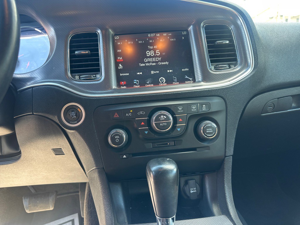 2013 Dodge Charger Image 36