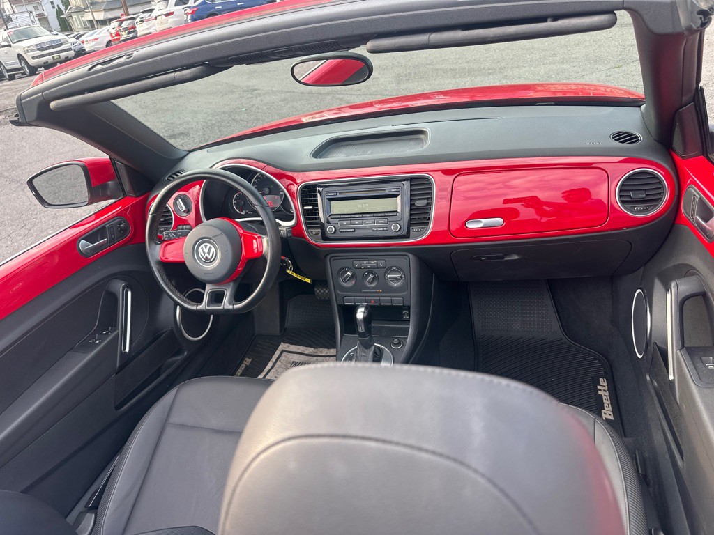 2013 Volkswagen Beetle Image 41