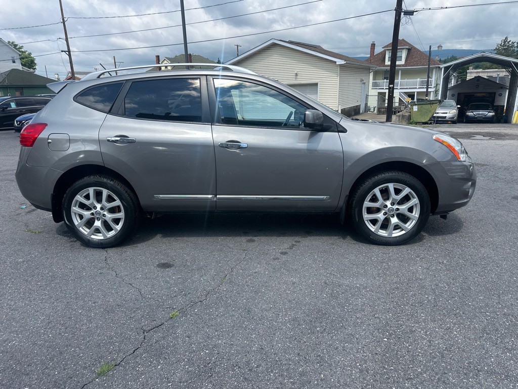 2012 Nissan Rogue Image 2