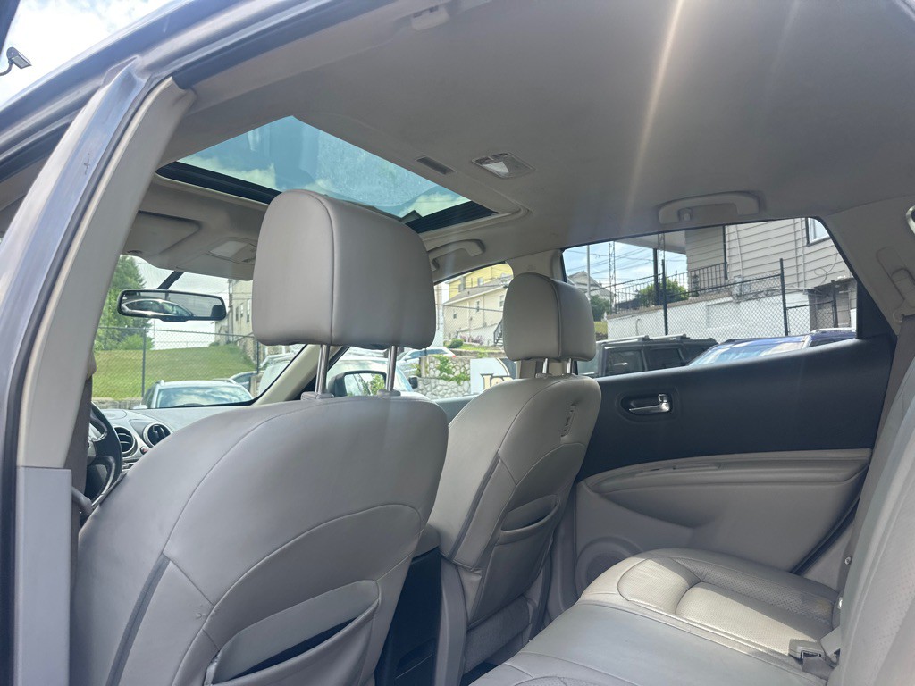 2012 Nissan Rogue Image 16