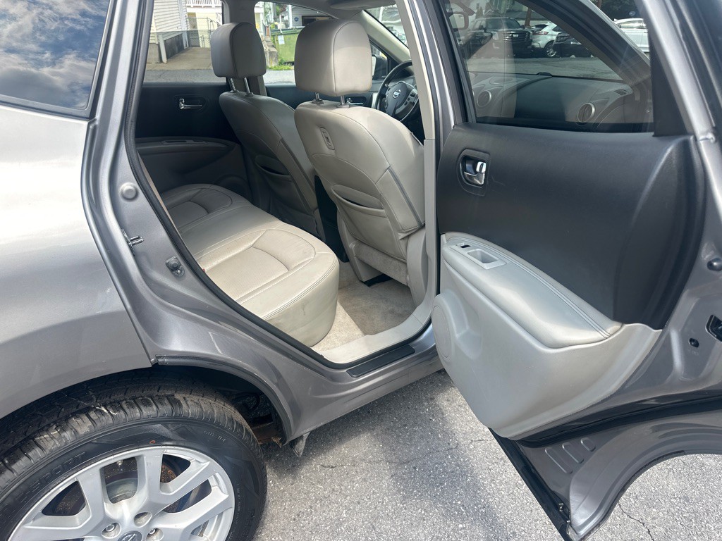 2012 Nissan Rogue Image 24