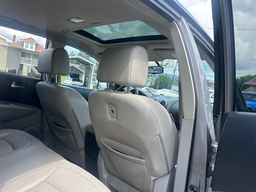 2012 Nissan Rogue Image 25