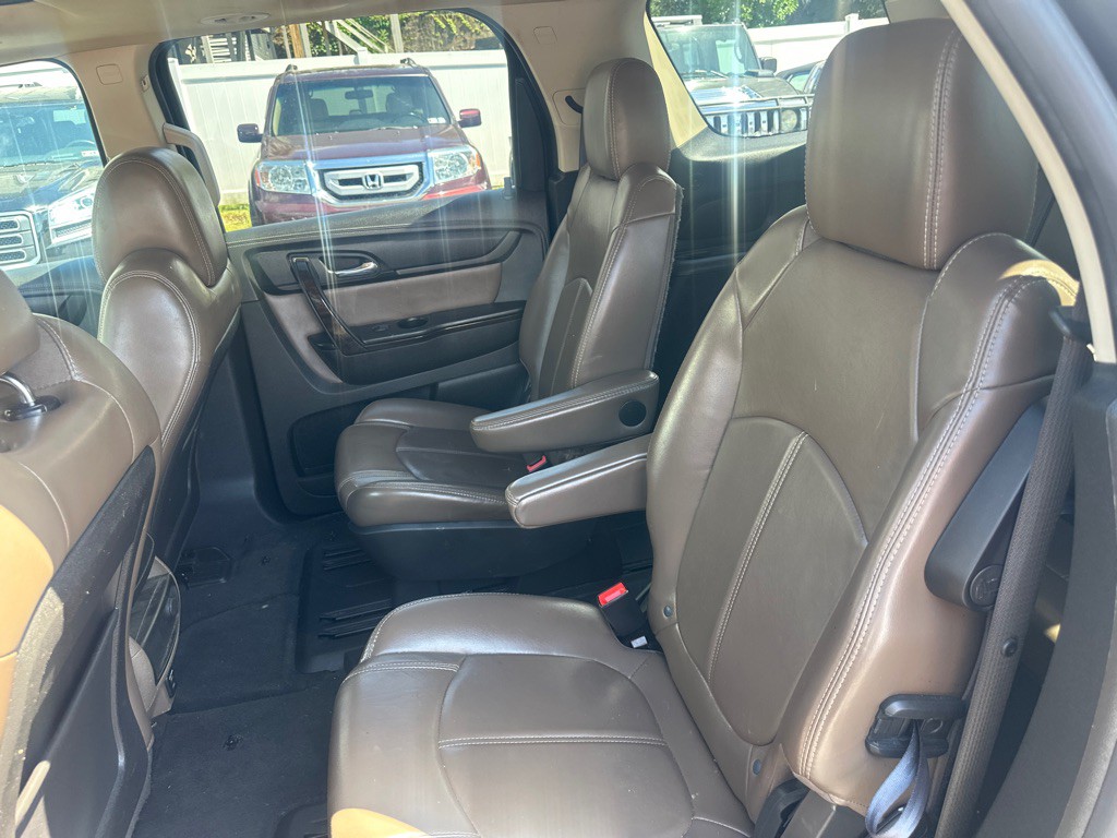 2014 GMC Acadia Image 14