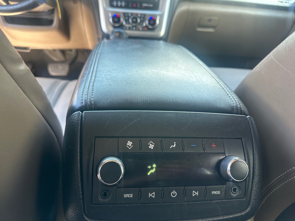 2014 GMC Acadia Image 19