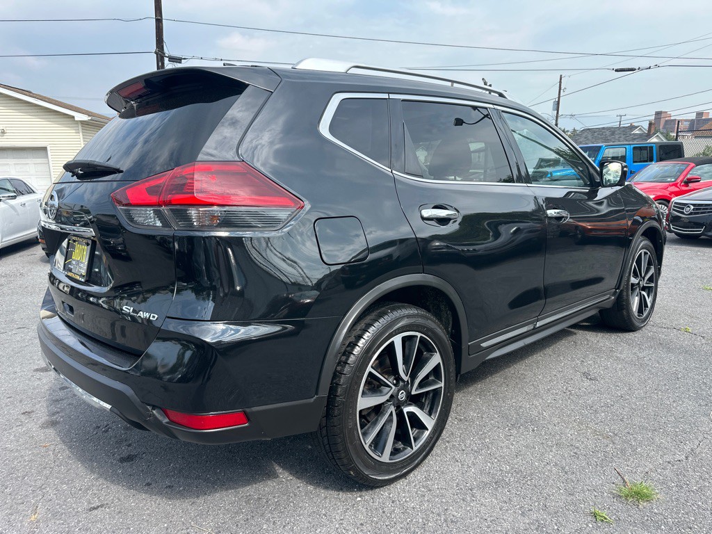 2018 Nissan Rogue Image 5