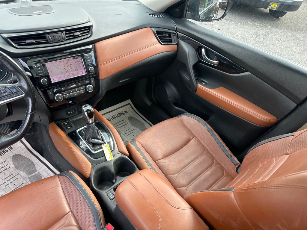 2018 Nissan Rogue Image 21