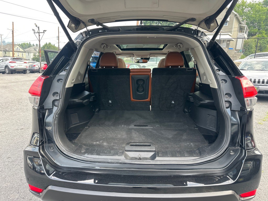 2018 Nissan Rogue Image 22