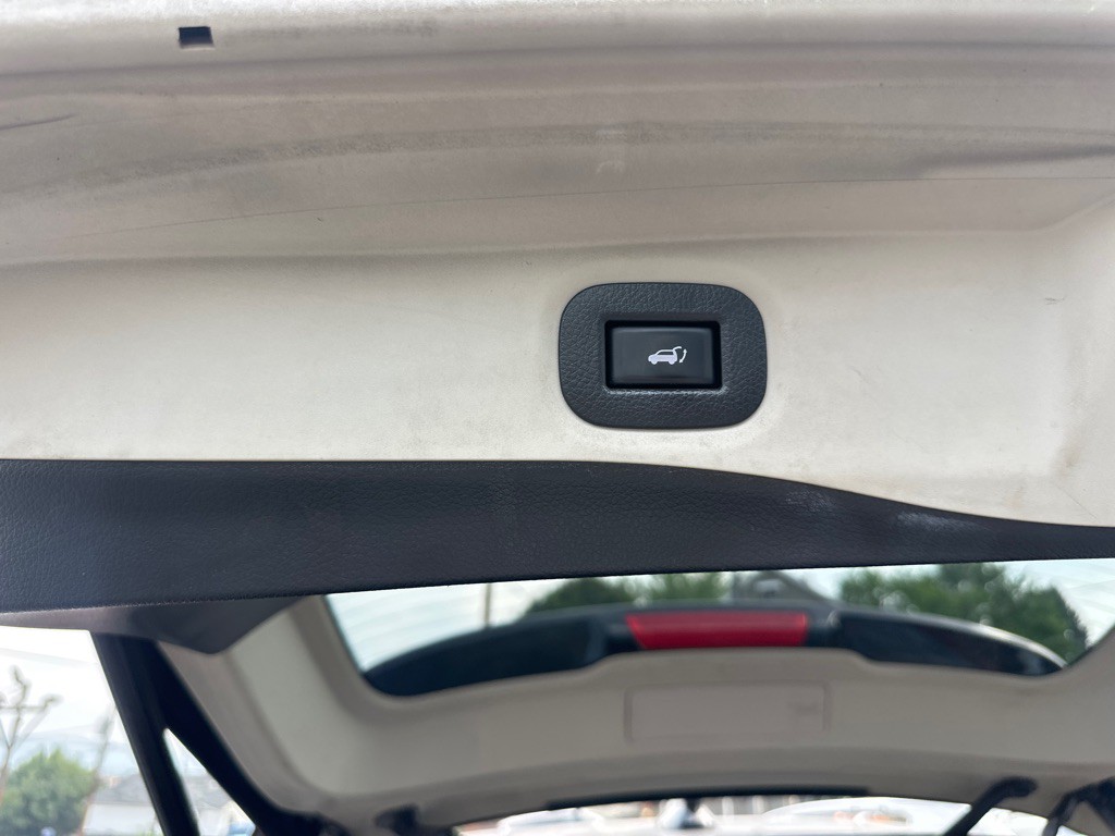2018 Nissan Rogue Image 23