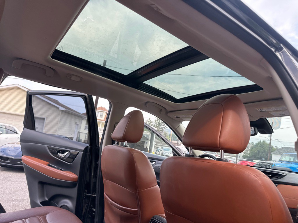 2018 Nissan Rogue Image 27