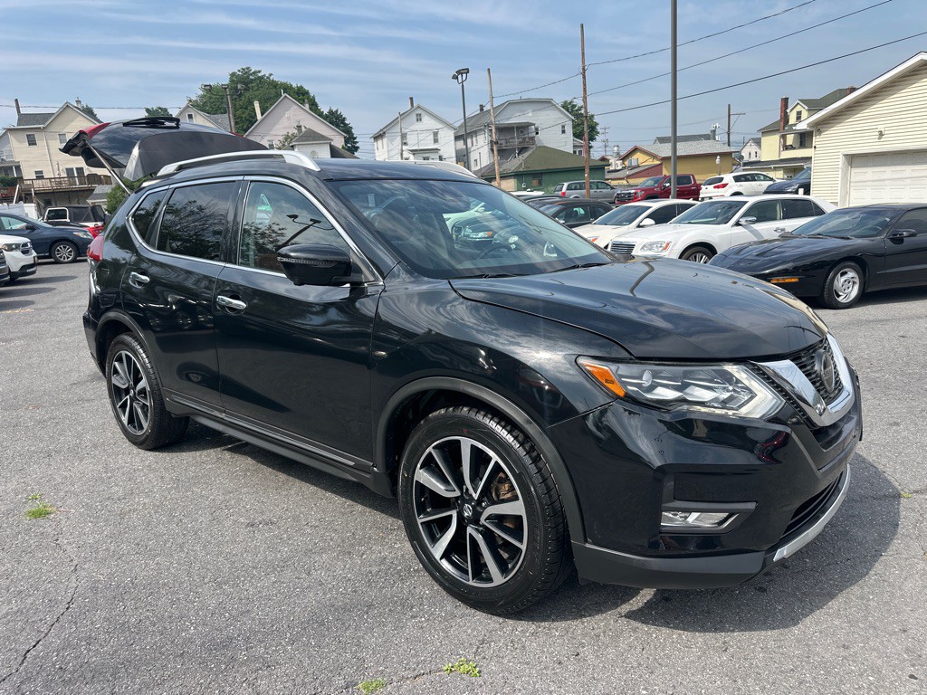 2018 Nissan Rogue Image 35