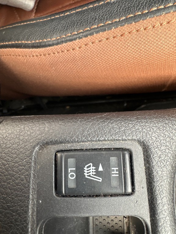 2018 Nissan Rogue Image 39
