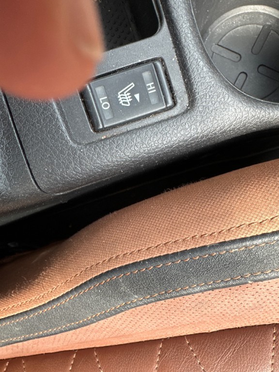 2018 Nissan Rogue Image 40