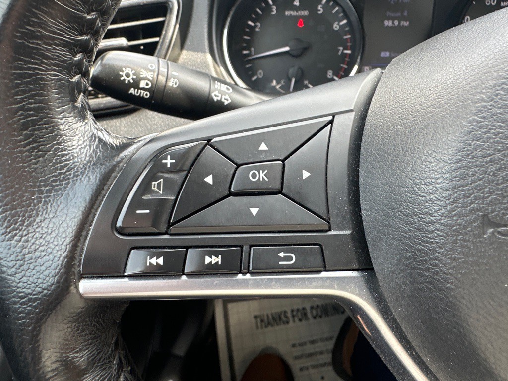 2018 Nissan Rogue Image 45