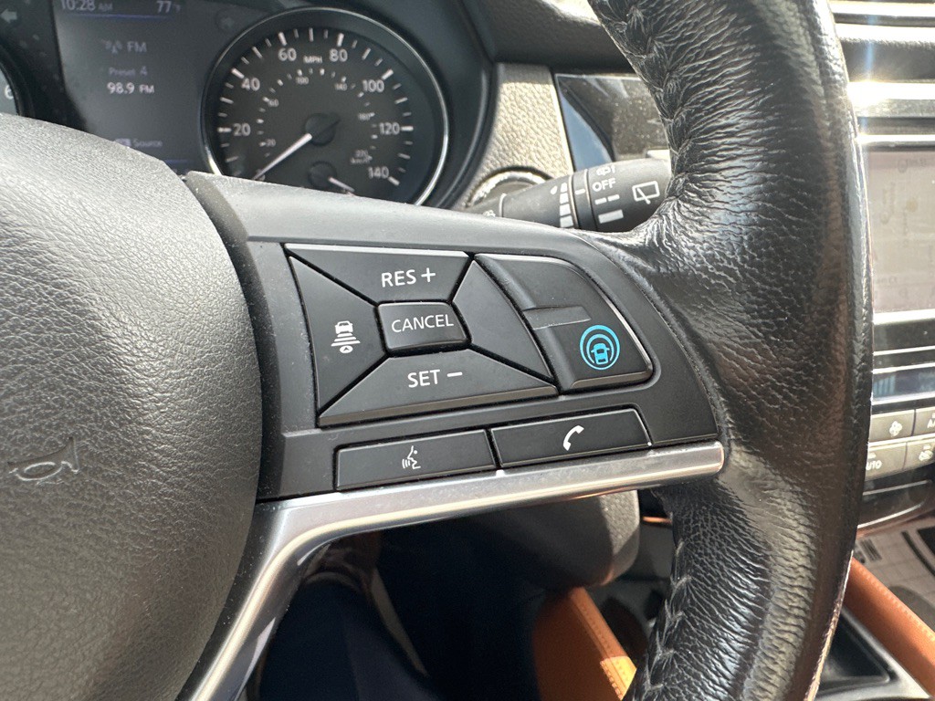 2018 Nissan Rogue Image 46