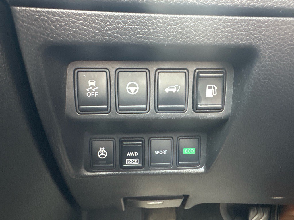 2018 Nissan Rogue Image 49
