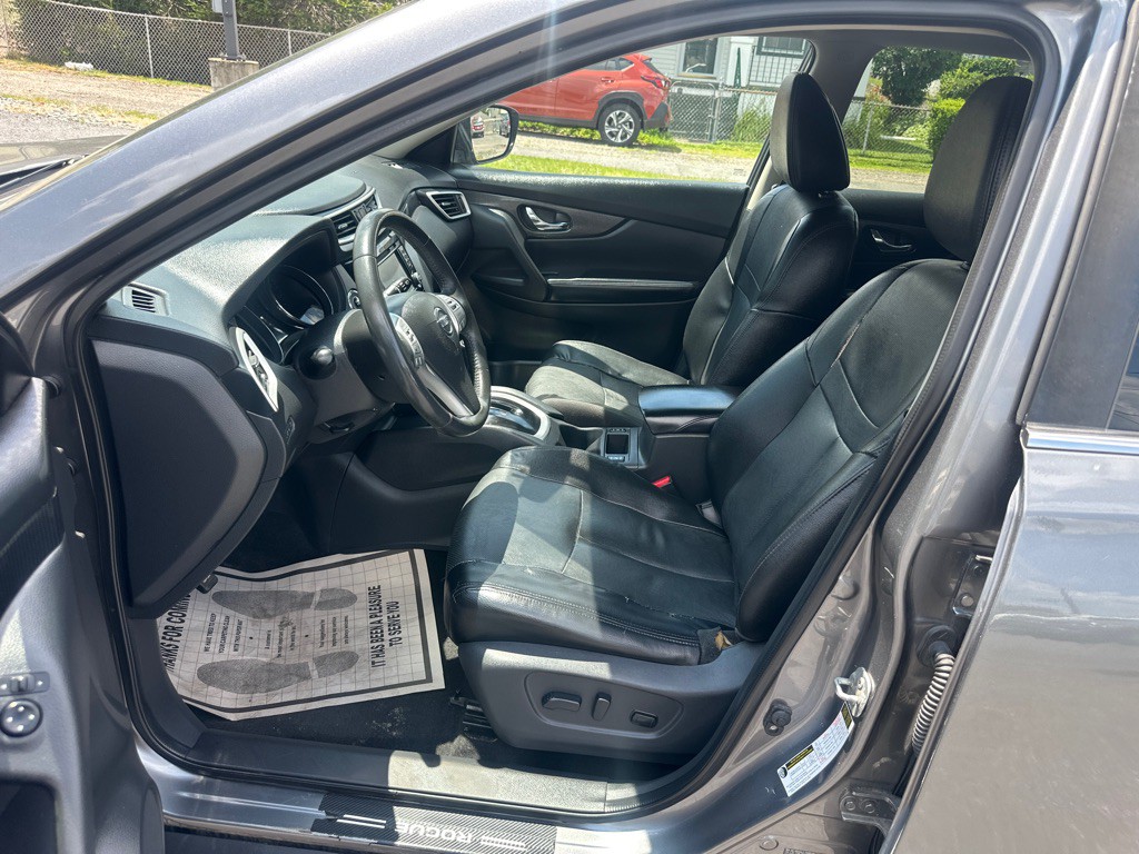 2016 Nissan Rogue Image 21