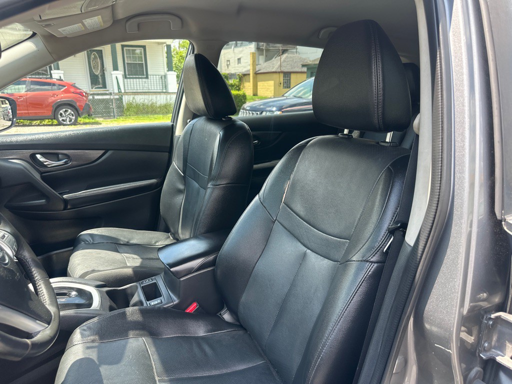 2016 Nissan Rogue Image 22