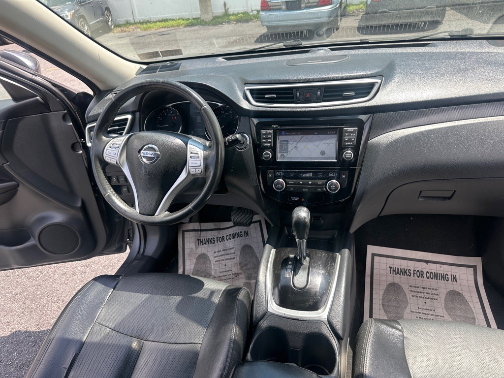 2016 Nissan Rogue Image 34