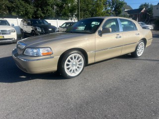 Image for 2006 Lincoln Town Car Signature ID: 7577736