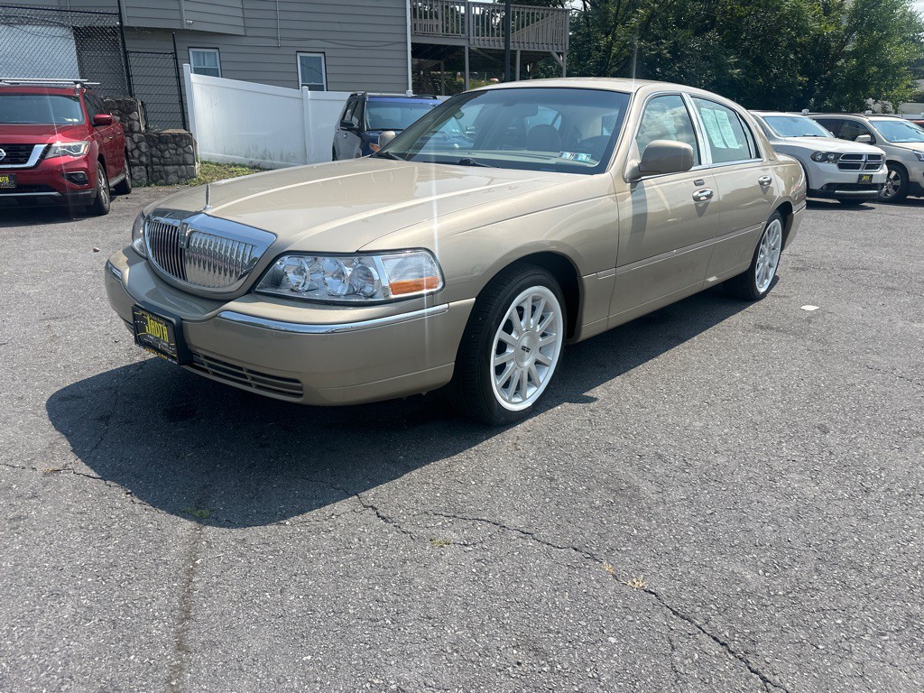 2006 Lincoln Town Car Image 19