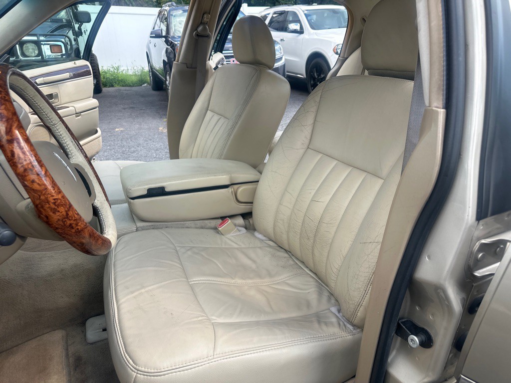 2006 Lincoln Town Car Image 26