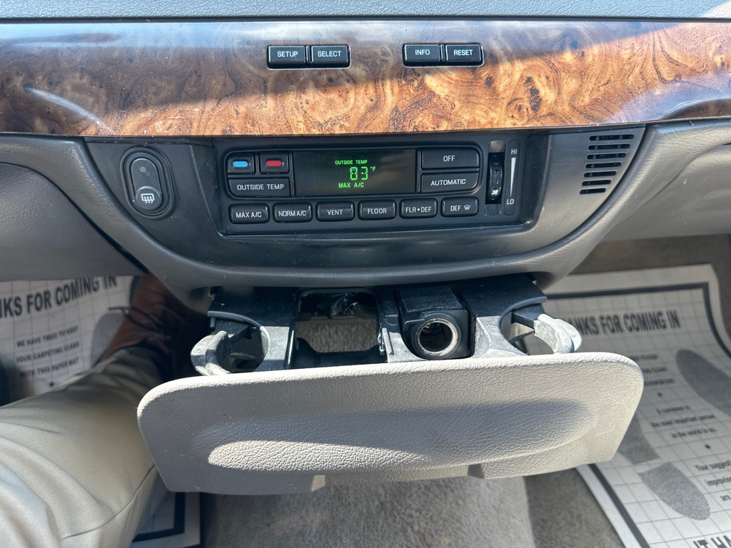 2010 Mercury Grand Marquis Image 46