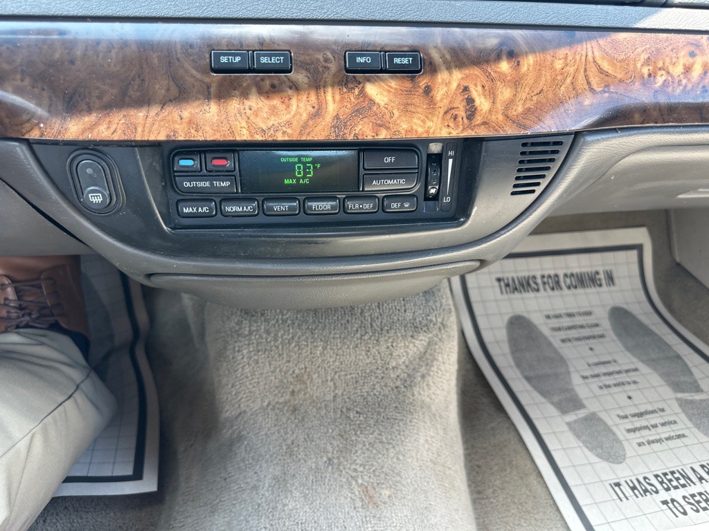 2010 Mercury Grand Marquis Image 47