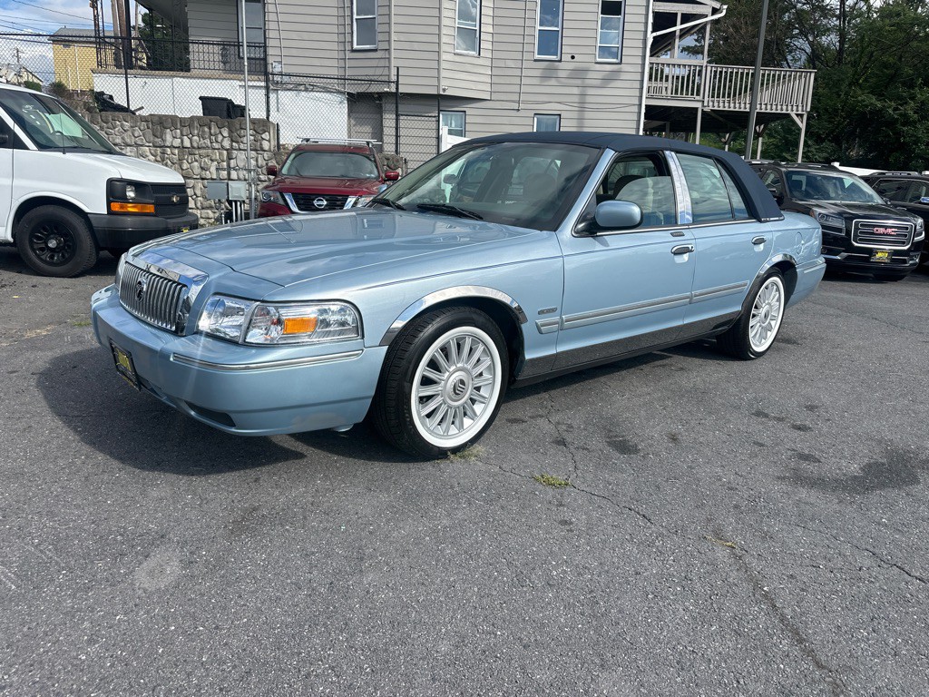 2010 Mercury Grand Marquis Image 60