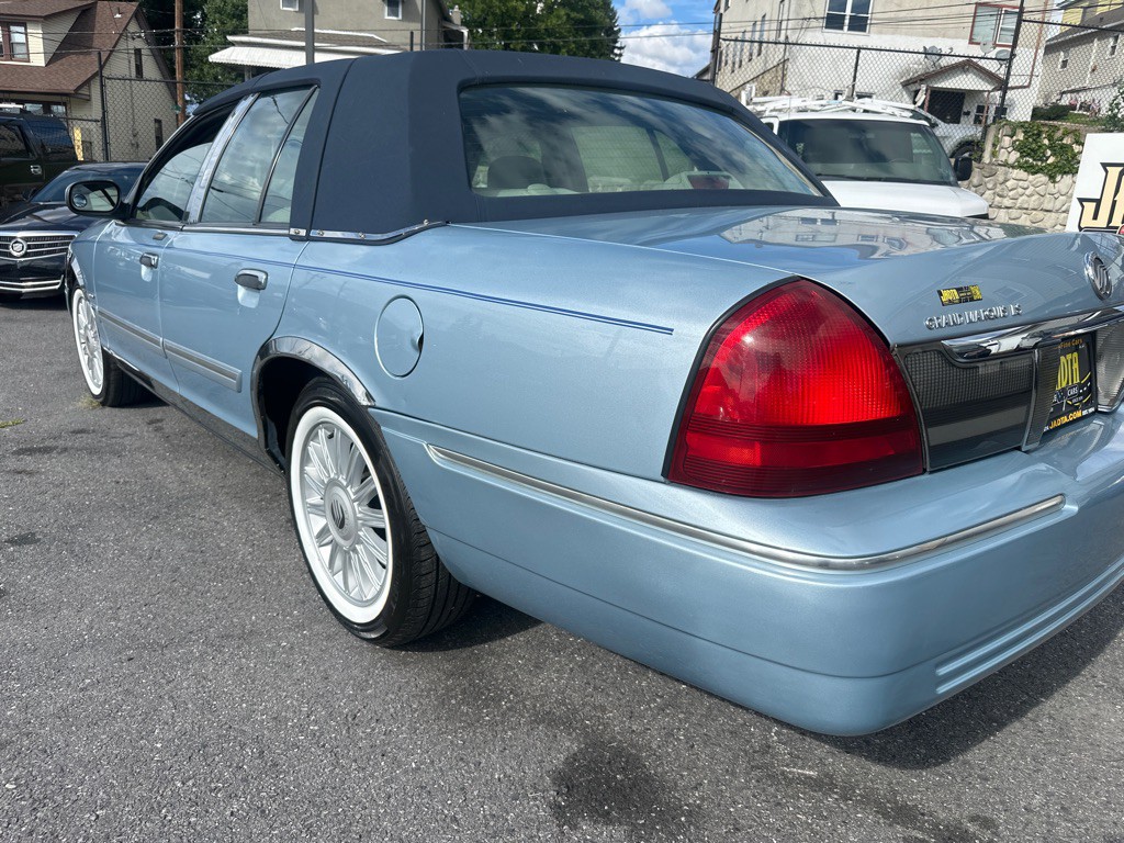 2010 Mercury Grand Marquis Image 64