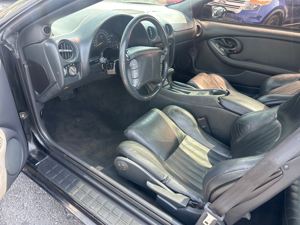 1994 Pontiac Firebird Image 2
