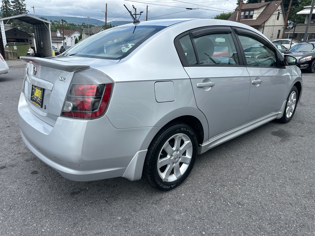 2010 Nissan Sentra Image 3
