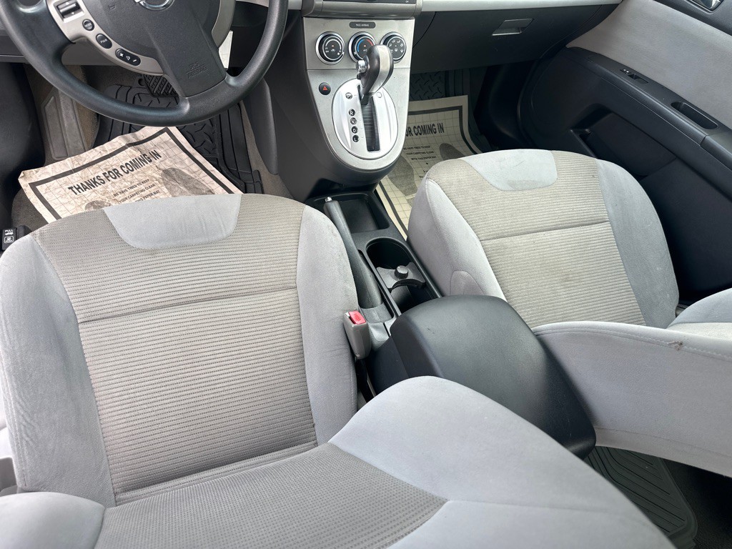 2010 Nissan Sentra Image 16