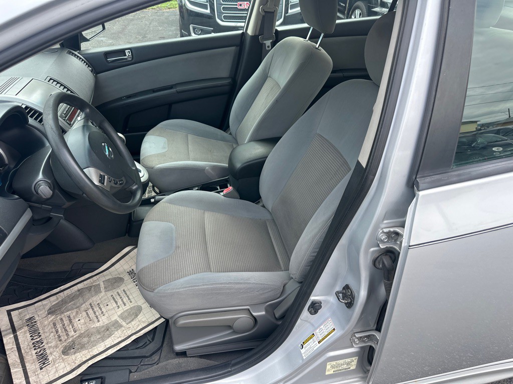 2010 Nissan Sentra Image 18