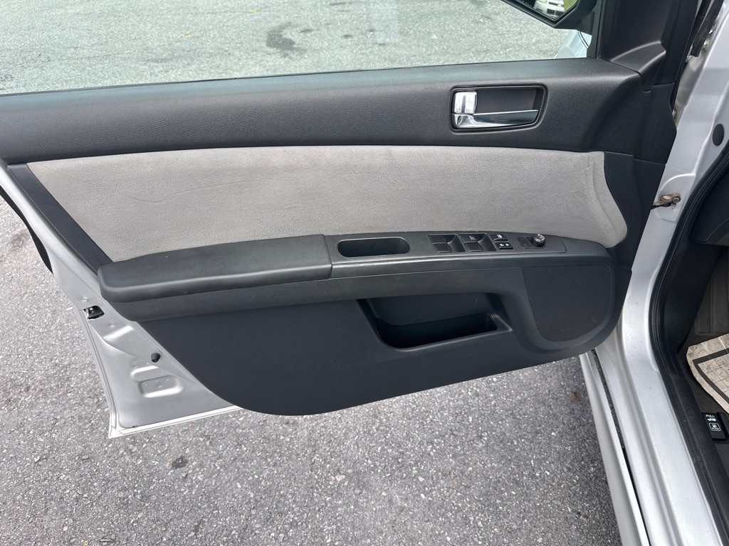2010 Nissan Sentra Image 20