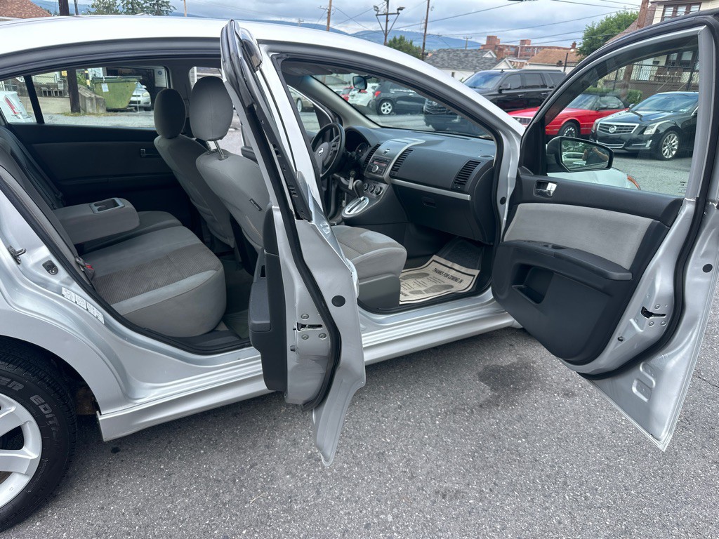 2010 Nissan Sentra Image 22