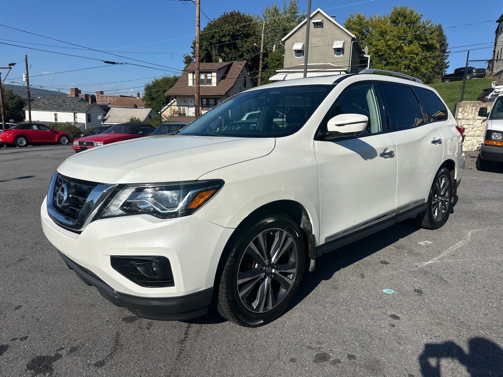 2019 Nissan Pathfinder Image 1