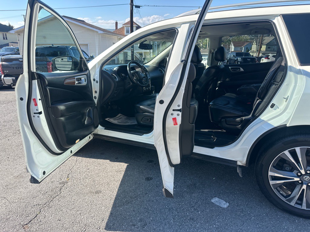 2019 Nissan Pathfinder Image 14