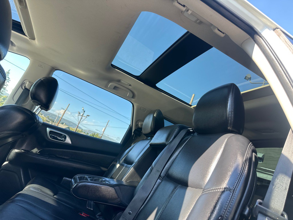 2019 Nissan Pathfinder Image 16
