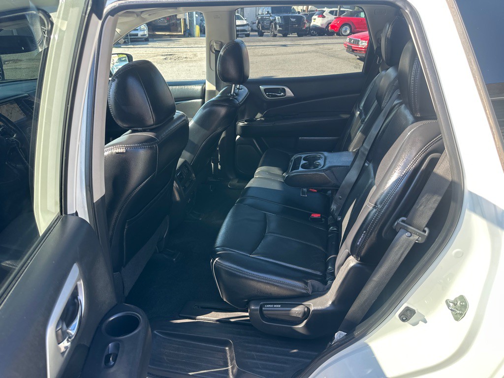 2019 Nissan Pathfinder Image 17