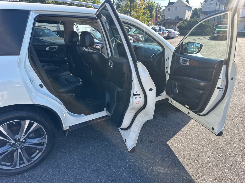2019 Nissan Pathfinder Image 28
