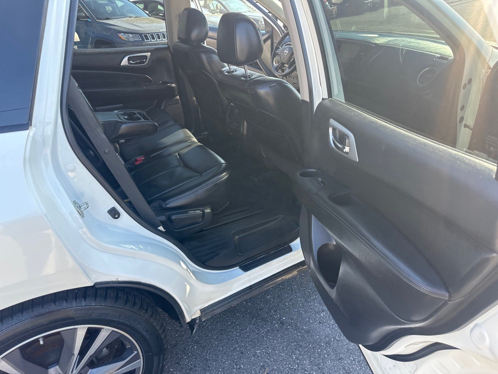 2019 Nissan Pathfinder Image 29