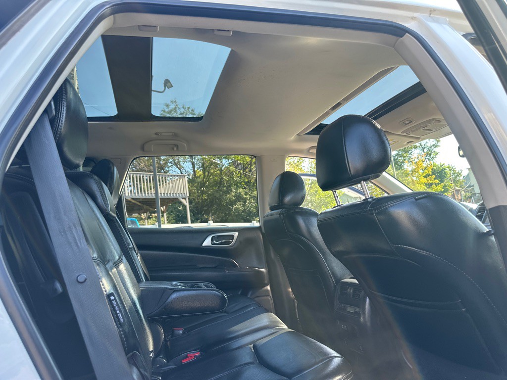 2019 Nissan Pathfinder Image 30