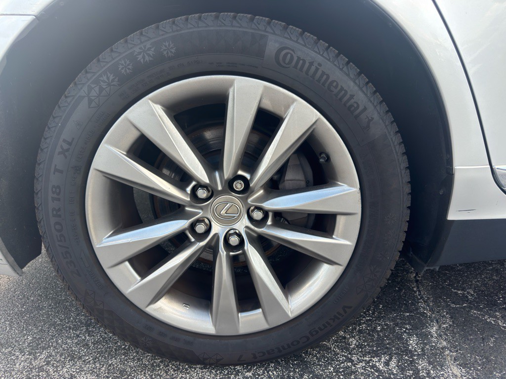 2013 Lexus LS Image 13