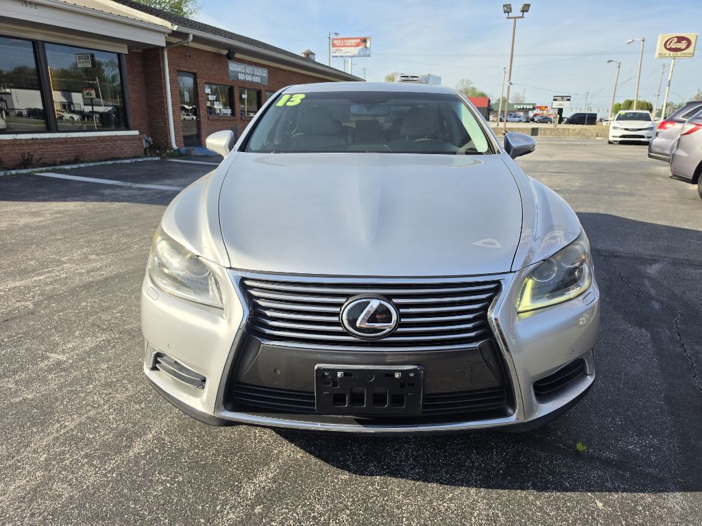 2013 Lexus LS Image 4