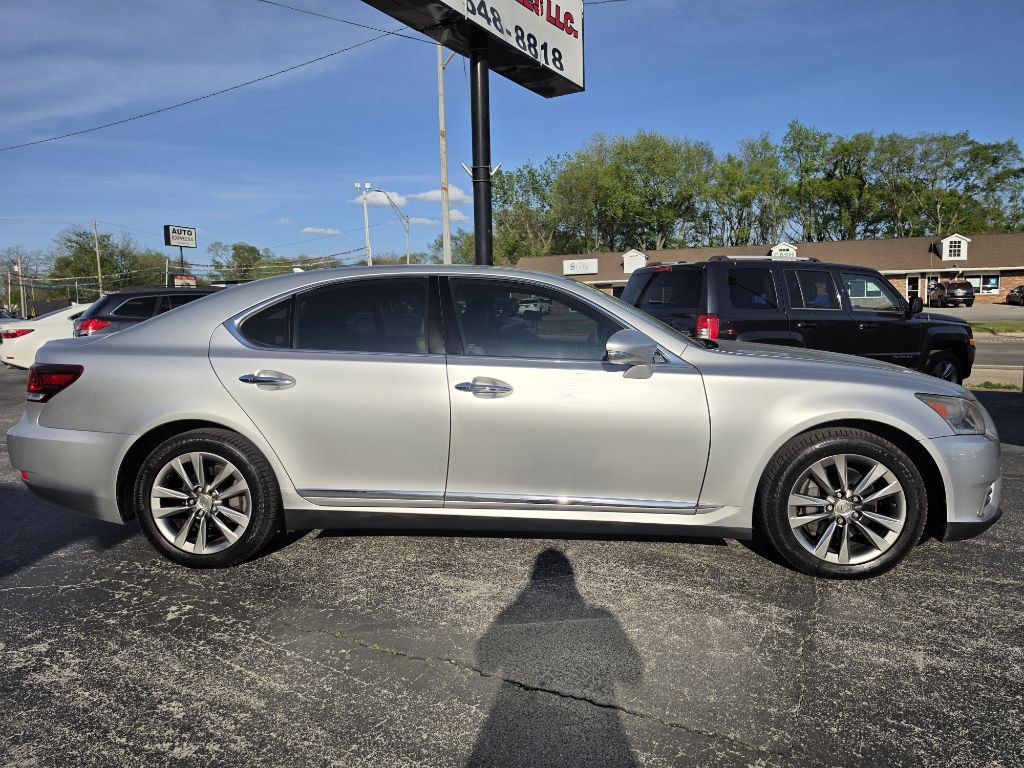2013 Lexus LS Image 11