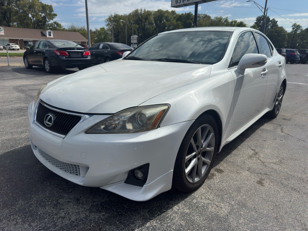 2013 Lexus IS Image 4